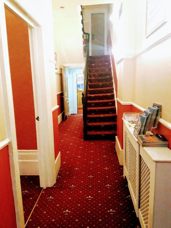 The Berkeley Guesthouse イーストボーン エクステリア 写真